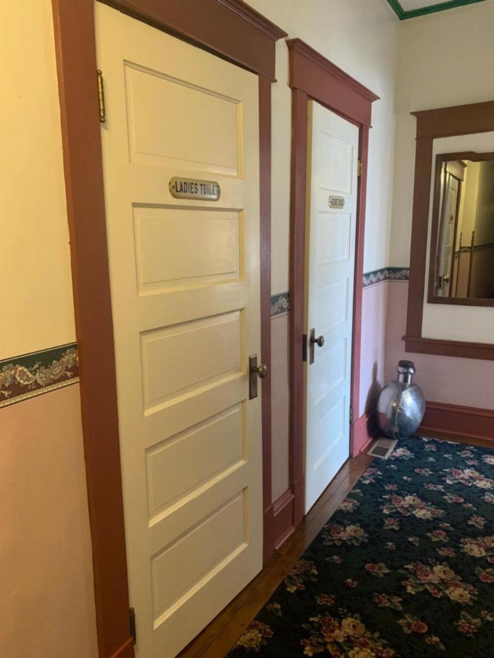 Room image 3