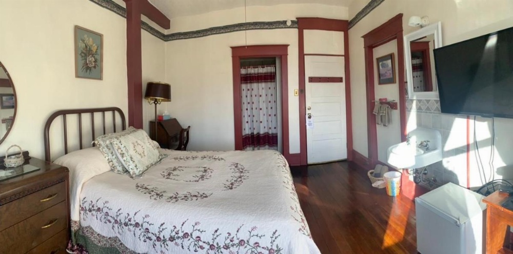 Room image 5